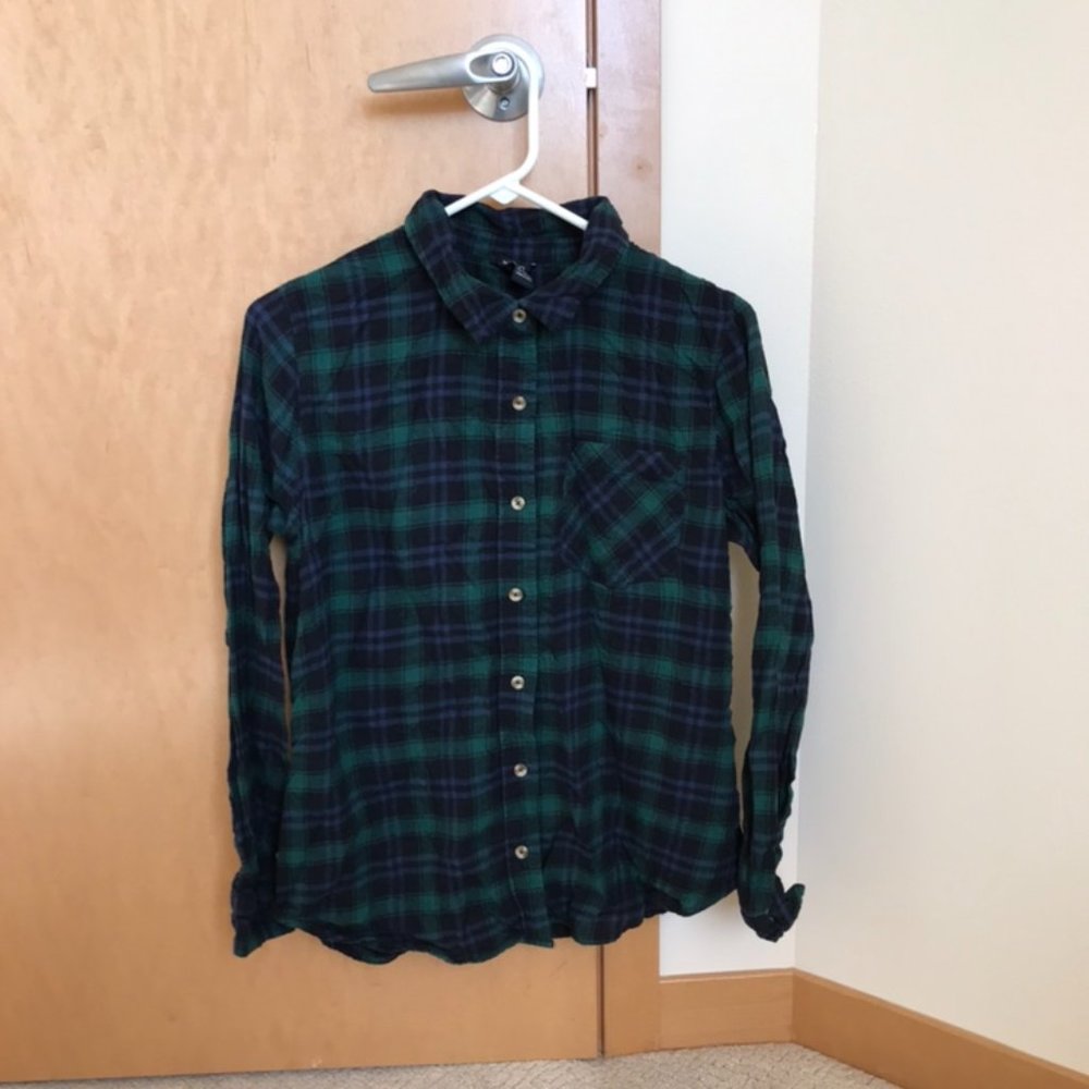 Forever 21 Plaid Button-Up Shirt